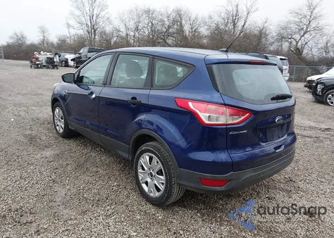 2013 Ford Escape S z USA, uszkodzony, nr VIN 1FMCU0F75DUB49519